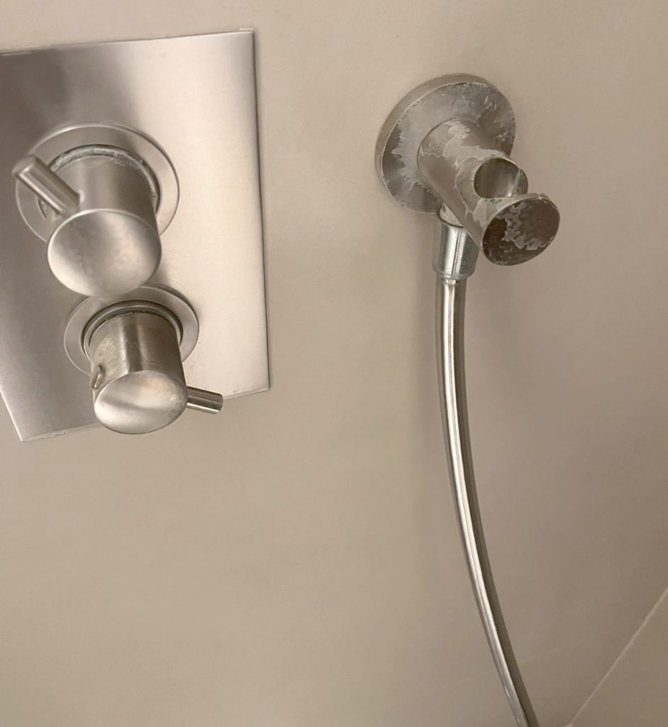 Ditailbcn-grifo-dañado2